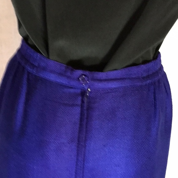 Vintage Doncaster 2 piece silk suit, deep purple, size 6 - Picture 7 of 9